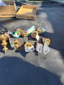 Eight Brass Sprinkler Heads 15 Ft Spread Pattern And 3/4 In Actuator