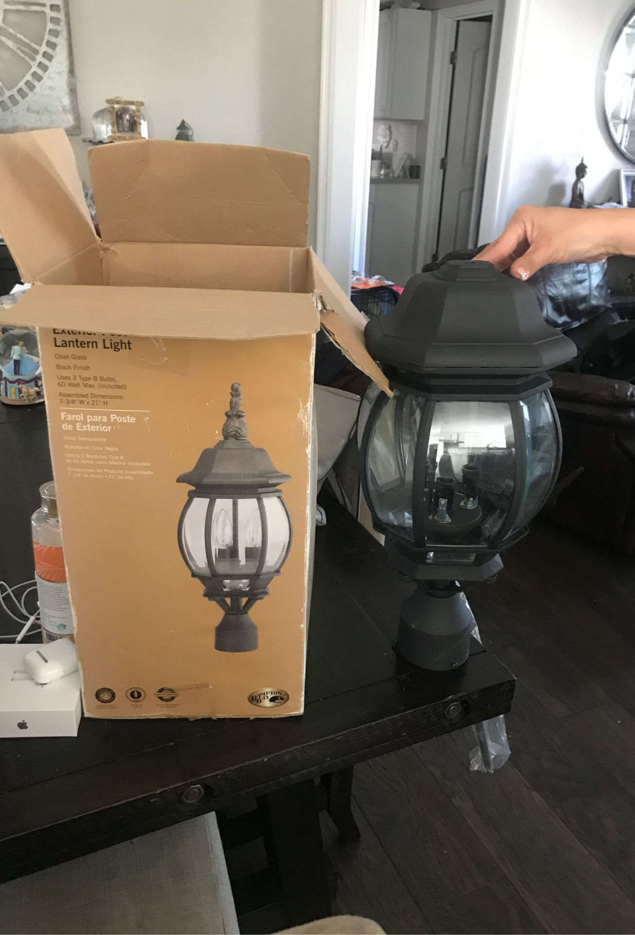 Set of 2 lanterns