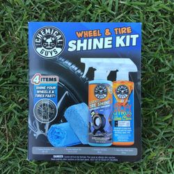 Wheel Cleaner Spray Tire Shine Dressing Applicator Pad Microfiber Towel Chemical Guys Auto Car Detailing Kit Supplies Set