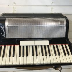Scandal Accordion 
