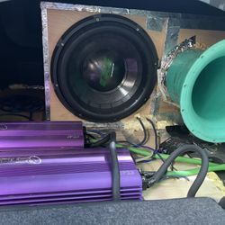 15in Deaf Bonce Sub With Box+ 2 2500 Watt Amps