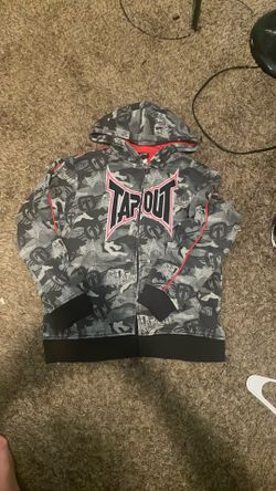 Tapout hoodie(zipper works but the handle very easy to switch