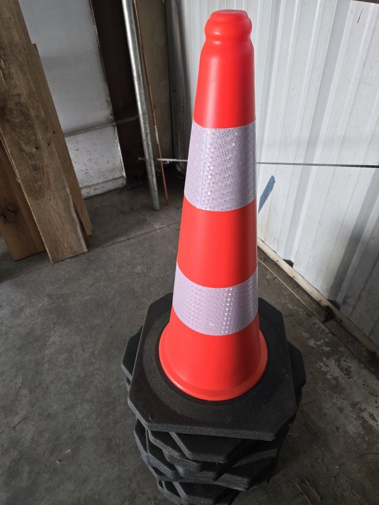 19- 28" brand new cones