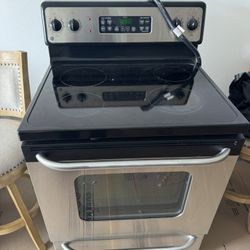 Estufa electrica. Electric range