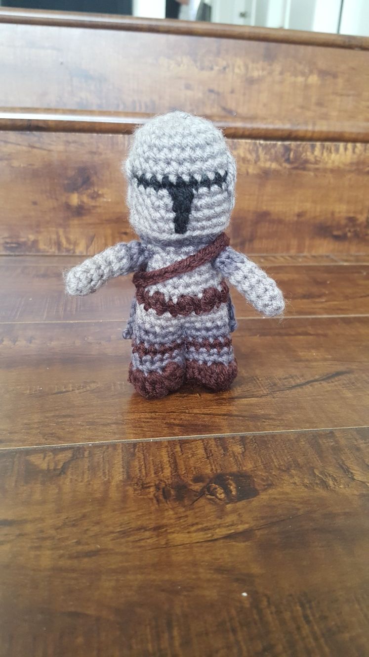 Mandalorian crochet doll (5in)