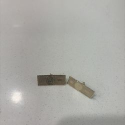 Gold earrings 100 don’t 250$ Pick up