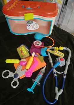 Doctor playset toolbox & accessories