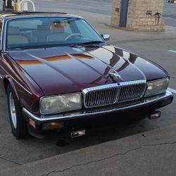 1990 Jaguar Vanden Plas