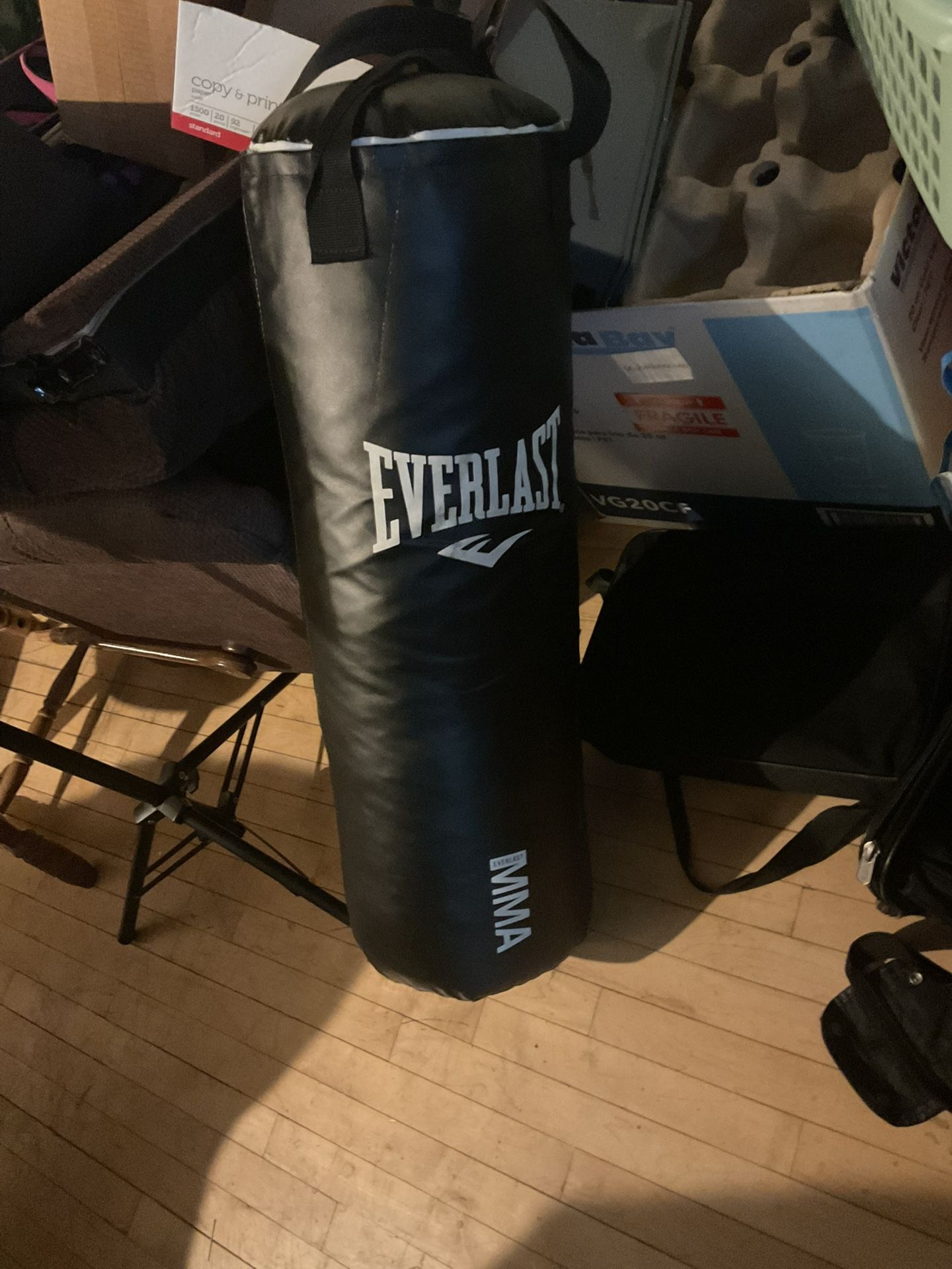 Everlast 70lb Heavy Punching Bag – Good Condition