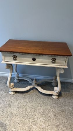 Hickory Chair Furniture Table