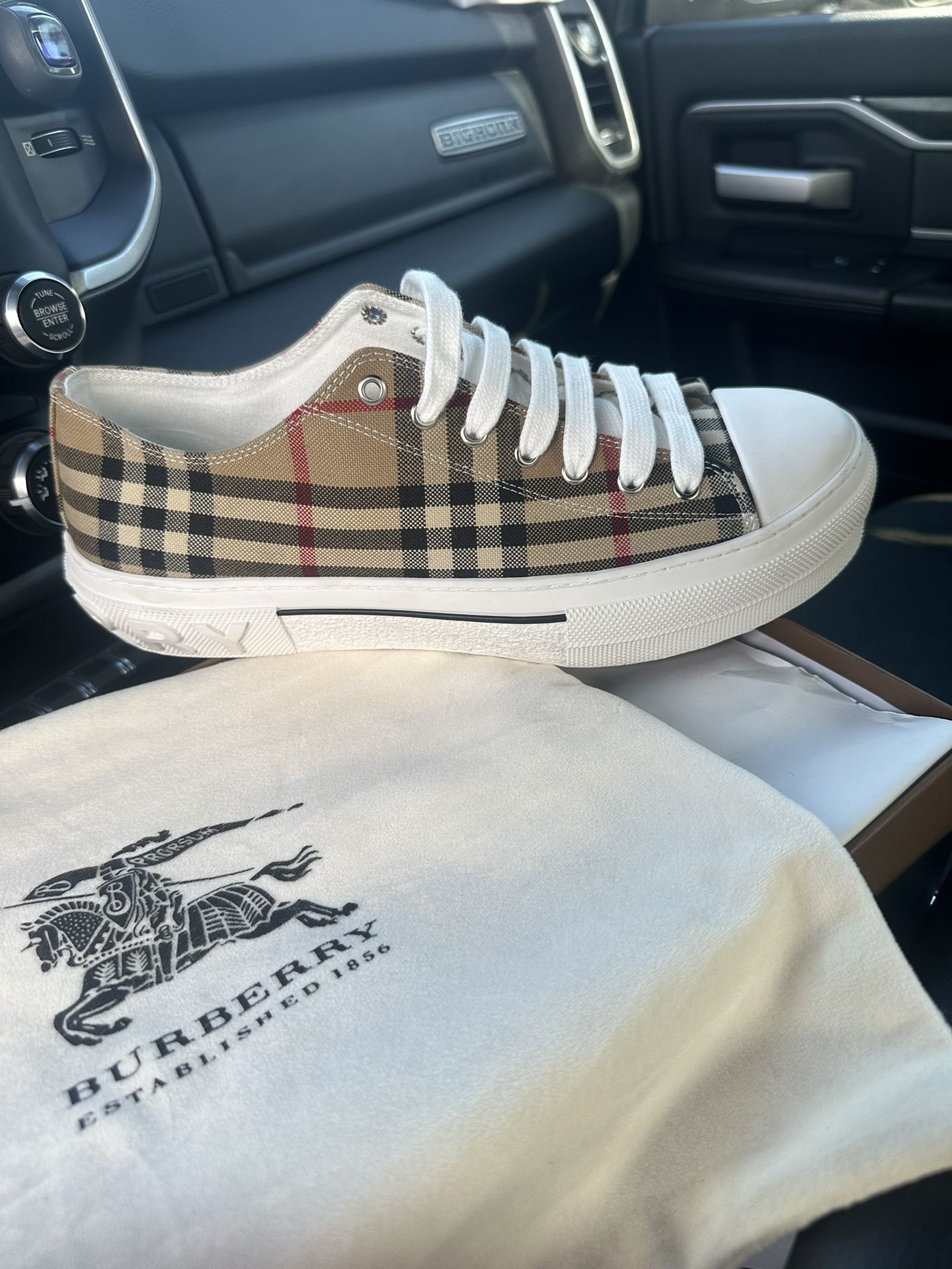 Burberry Shoes 