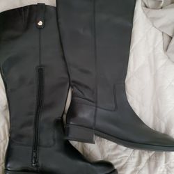 100%  Real Leather Black Boots SZ 8W Almost New