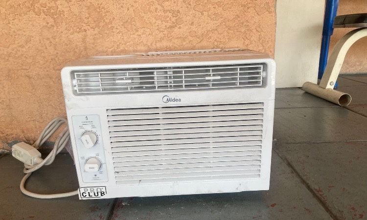 Air conditioner Midea 