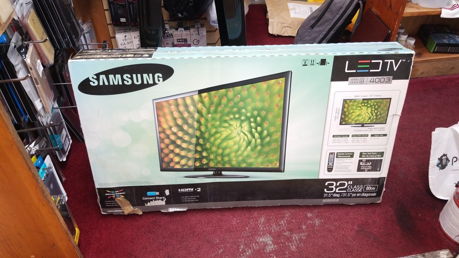 SAMSUNG LED TV SERIES 4 400...MODEL # UN32D4003BD FOR SALE!!!