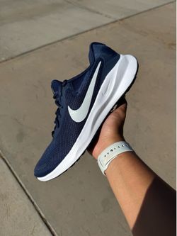 Nike Revolution 7