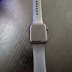 Apple Watch Se 2nd Gen (+ cellular)