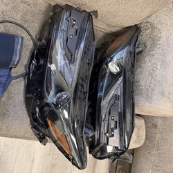 2025 Toyota Camry left and right headlight original