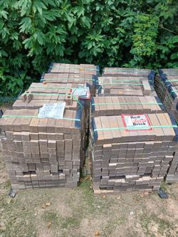Brick-ladrillos Steel Manor