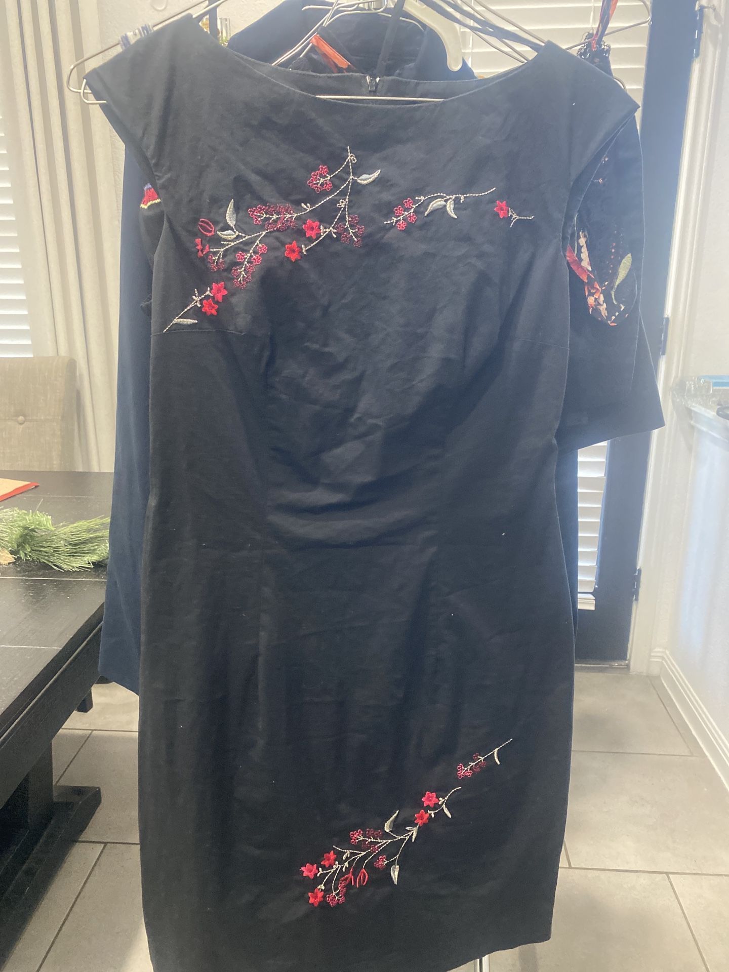 Women’s Black Dress Size 3-4