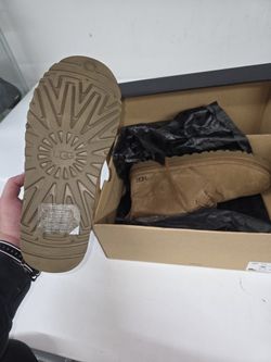Ugg Men's Size 11
