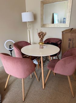 Dining Set with Pink Chairs