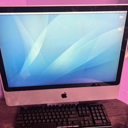 Apple 2008 Desktop With Over 1k in Studio Software 