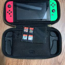 Nintendo Switch/4 Games/Zelda Case 