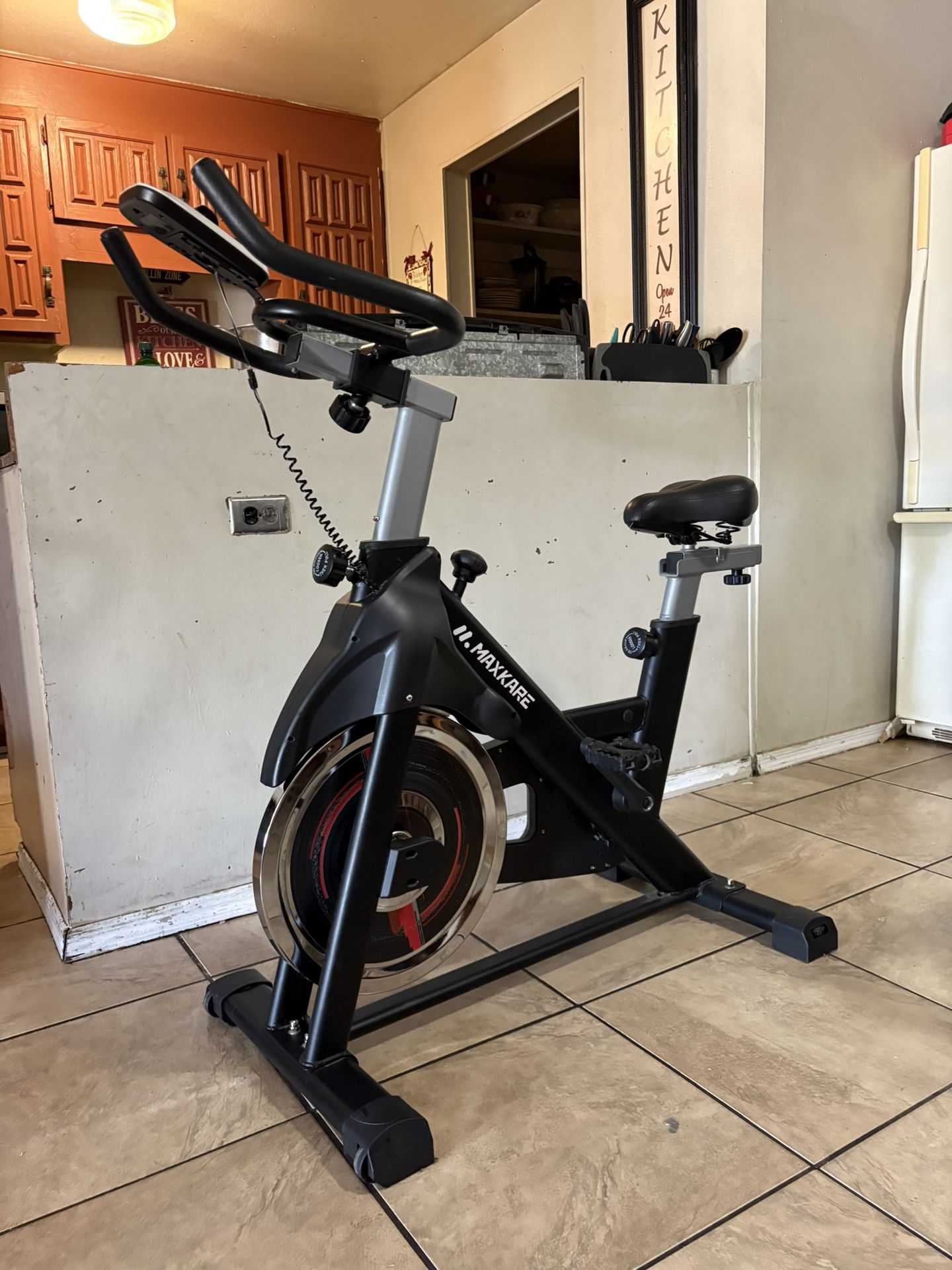MaxKare Exercise Bike 
