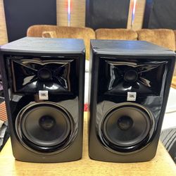 JBL 305P MkII Studio Monitor (Pair)