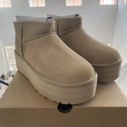 UGG Ultra Mini Platform 