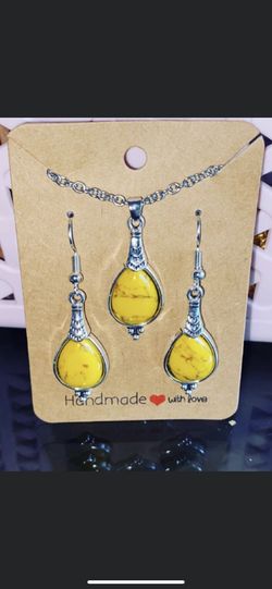 Yellow Stoned Earring Neckace Set