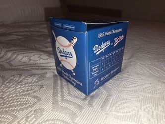 LA Dodgers 1965 World Champions Replica Ring Box