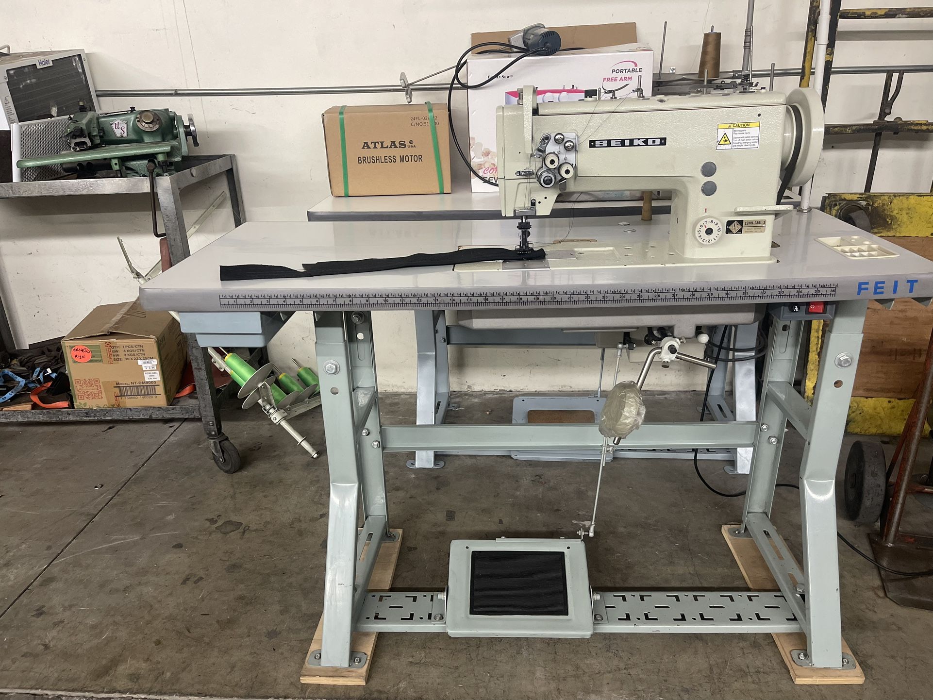 π§΅ FOR SALE: Seiko LSWN-28BL-3 Double Needle Walking Foot Sewing Machine π§΅