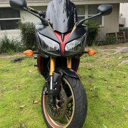 Yamaha FZ1000