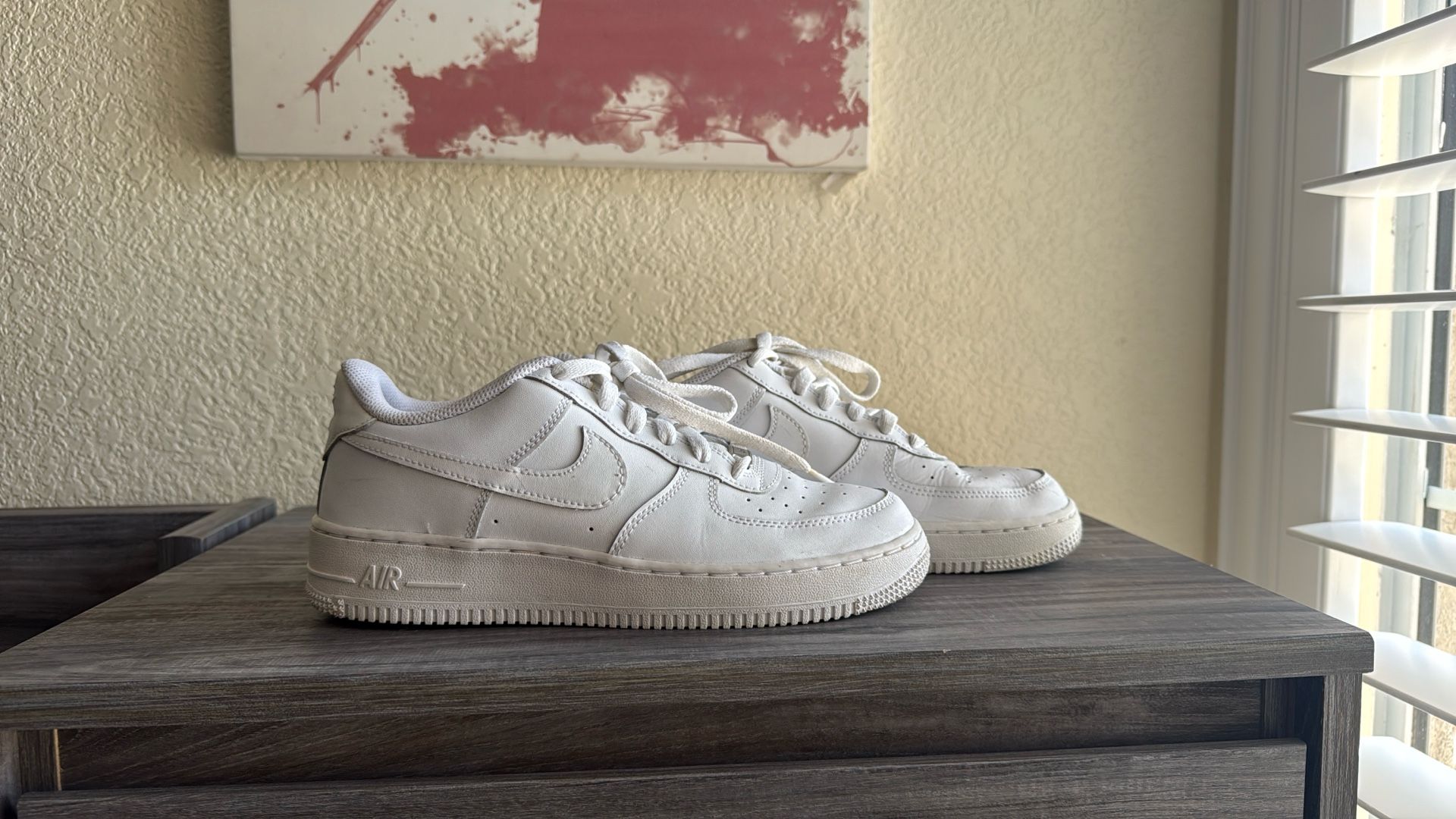 Nike Air Force 1 LE