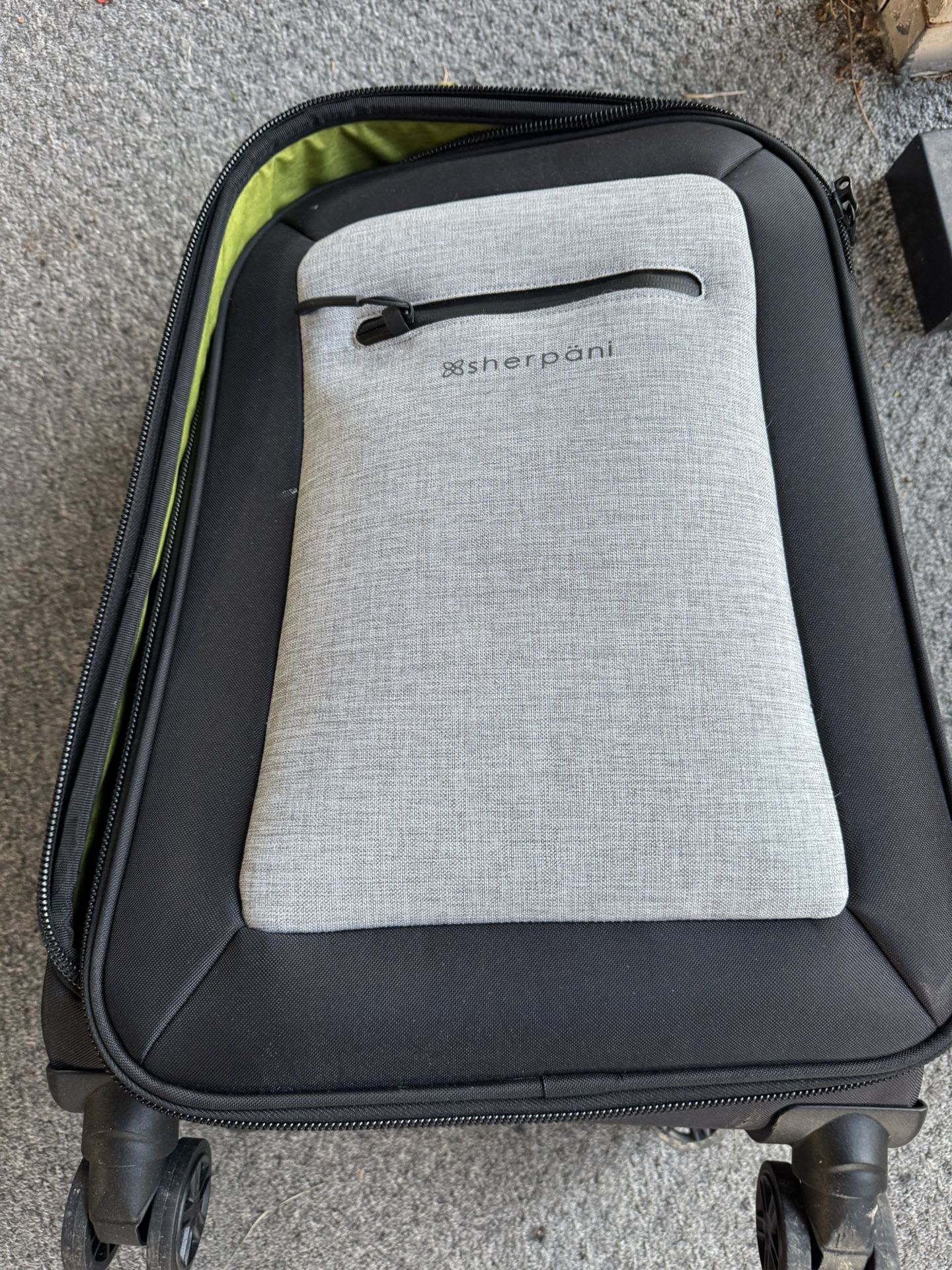 Sherpani Latitude Luggage