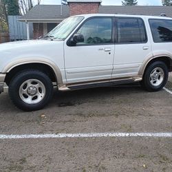 2001 Ford Explorer