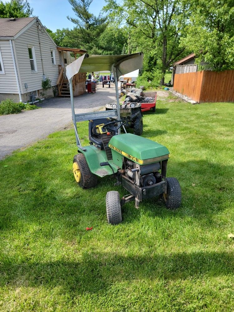 John Deere Tractor $250 OBO