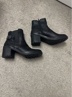 $20 size 10 boots