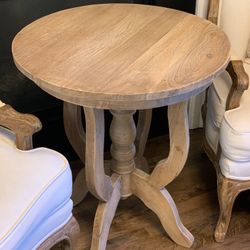 Solid Oak Round Table + 2 Bonus Chairs