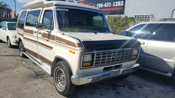 1988 Econoline travel van super clean runs great and lo miles for Sale ...