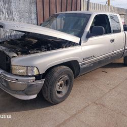 1999 Dodge Ram 1500 For Parts 