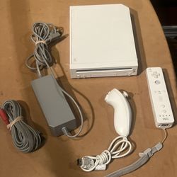 Nintendo Wii RVL-001 White Console w/ Cables & Controller (No Sensor Bar)