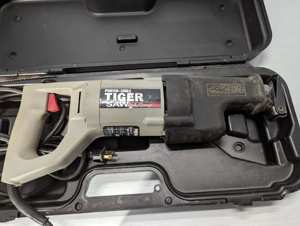 Porter Cable Tiger Reciprocating Saw Model 737