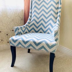 Chevron Accent Lounge Chair