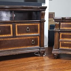 Entertainment Dresser Set