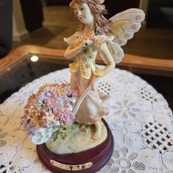 La Verona Collection Fairy With Flowers