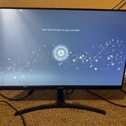 Gmaing Monitor and Keyboard