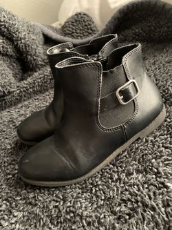 Girl boots size 12