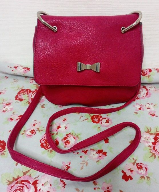 Candie's girly crossbody purse with bow
